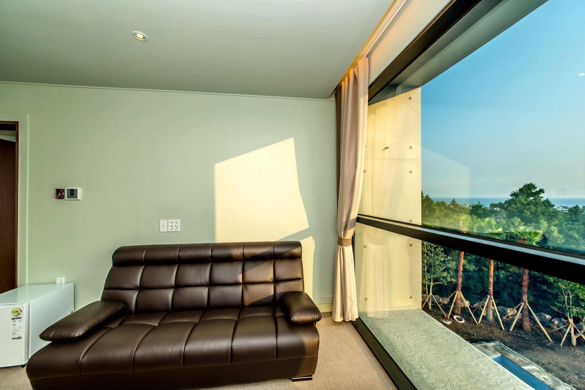 Sunrise Hotel Jungmun Branch Seogwipo-stad Buitenkant foto
