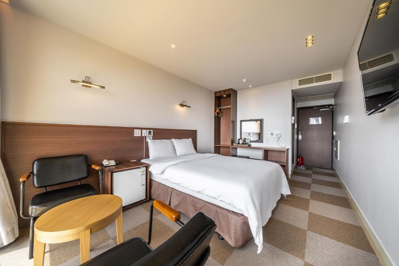 Sunrise Hotel Jungmun Branch Seogwipo-stad Buitenkant foto